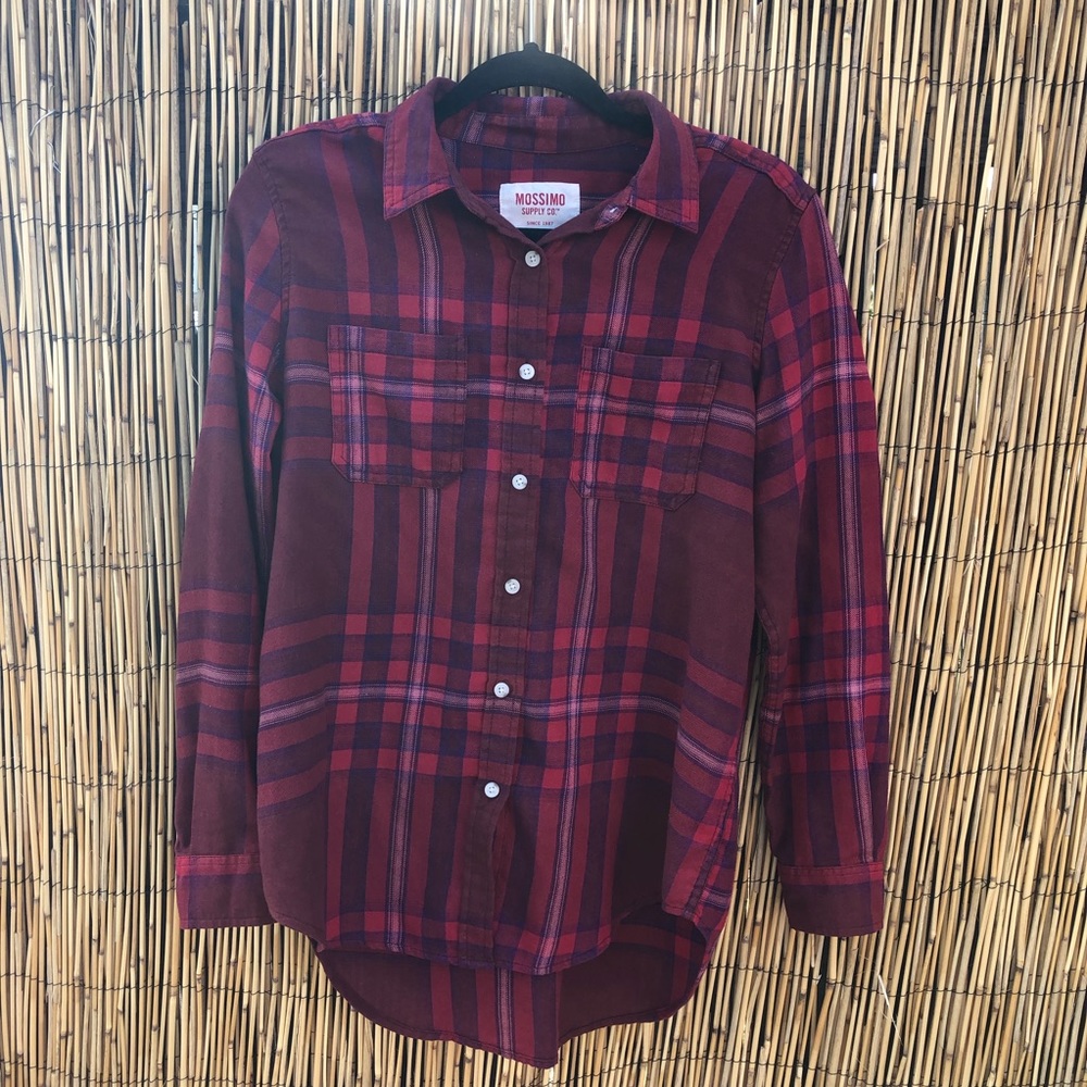 🛍 3/$25 Mossimo Red Women’s Boyfriend Fit Flannel